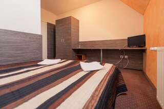 Мотели Veritas Motel Совата Стандартный двухместный номер с 1 кроватью и общей ванной комнатой-6