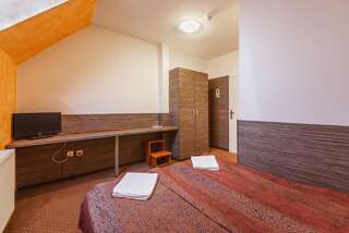 Мотели Veritas Motel Совата Стандартный двухместный номер с 1 кроватью и общей ванной комнатой-2