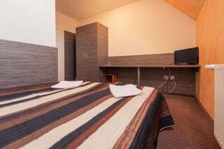 Мотели Veritas Motel Совата Стандартный двухместный номер с 1 кроватью и общей ванной комнатой-3